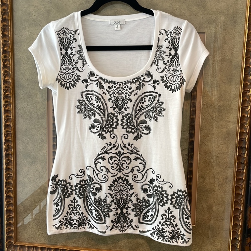 Caché Vintage Bodycon White Top w/ Black Paisley Embellished Front